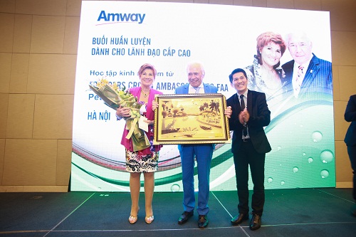Buổi huấn luyện dành cho lãnh đạo cấp cao của Amway