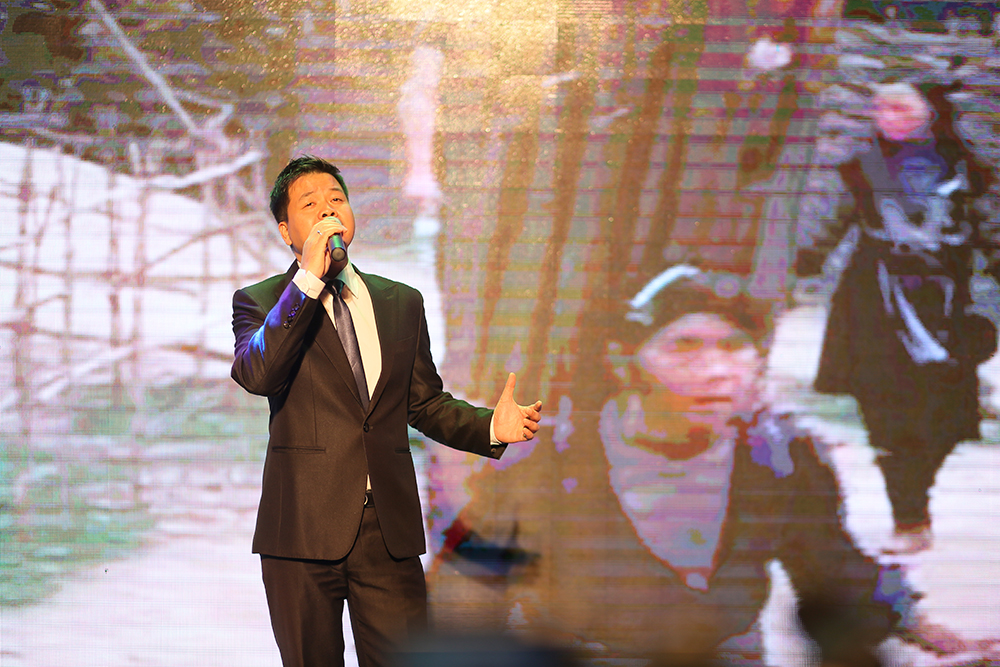 Ca sĩ Đang Dương