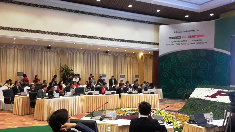 tổ chứ hội thảo