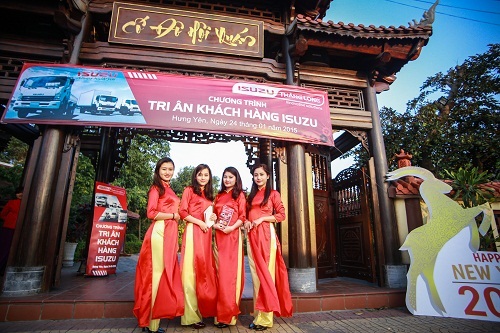 tri ân khach hàng